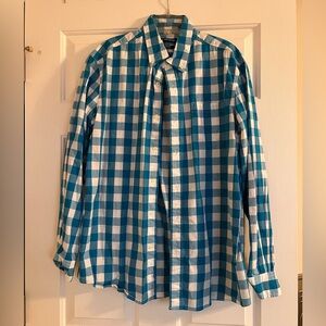 Chaps Blue and White Poplin Stretch Casual Button Down Shirt